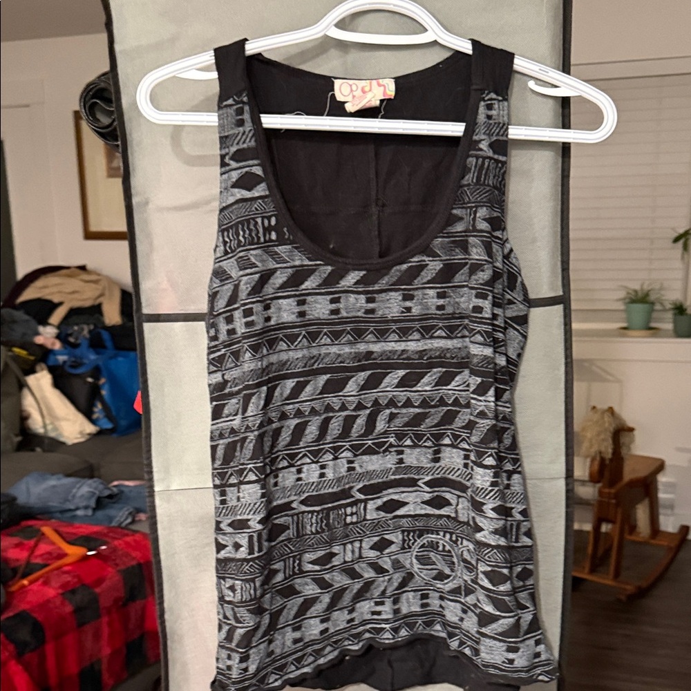 🔥OP Tribal Black and Gray Tank Top
